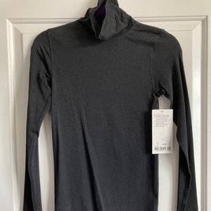 Lululemon Yin Vibes Turtleneck. Black, size 6, NWT